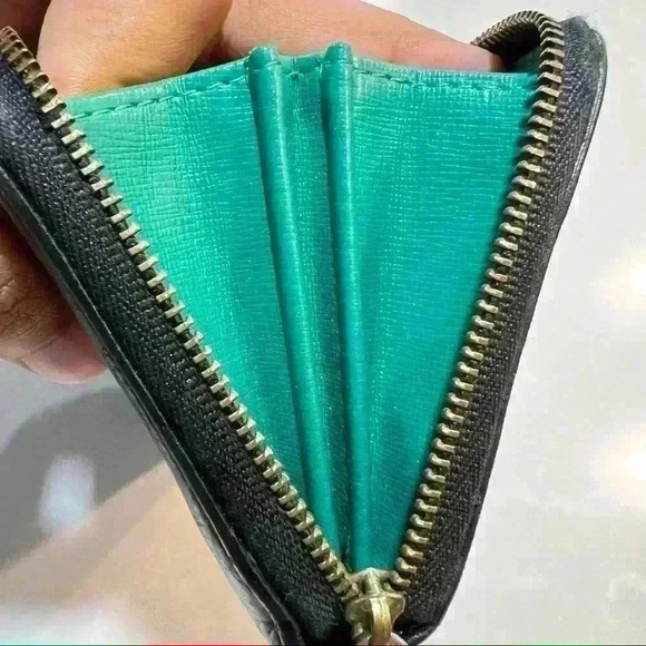FOSSIL  BLACK LEATHER WALLET - Picture 4 of 12